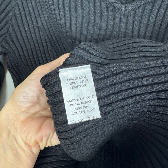 EESOME | NEW Sweetheart Ribbed Knit Black Long Sleeve Top Women’s Size Large - Picture 10 of 11